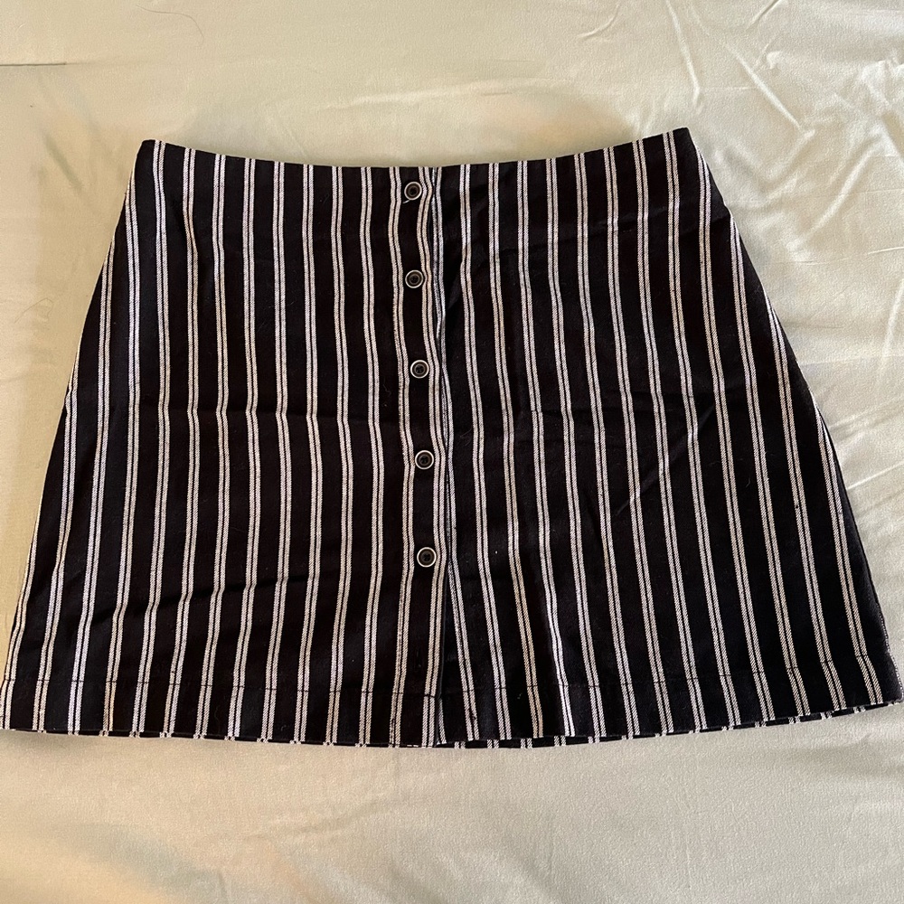 Ivy & Main Mini Skirt